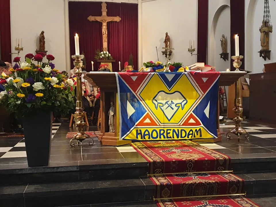 53261049 2038390856229207 5883140558750220288 n