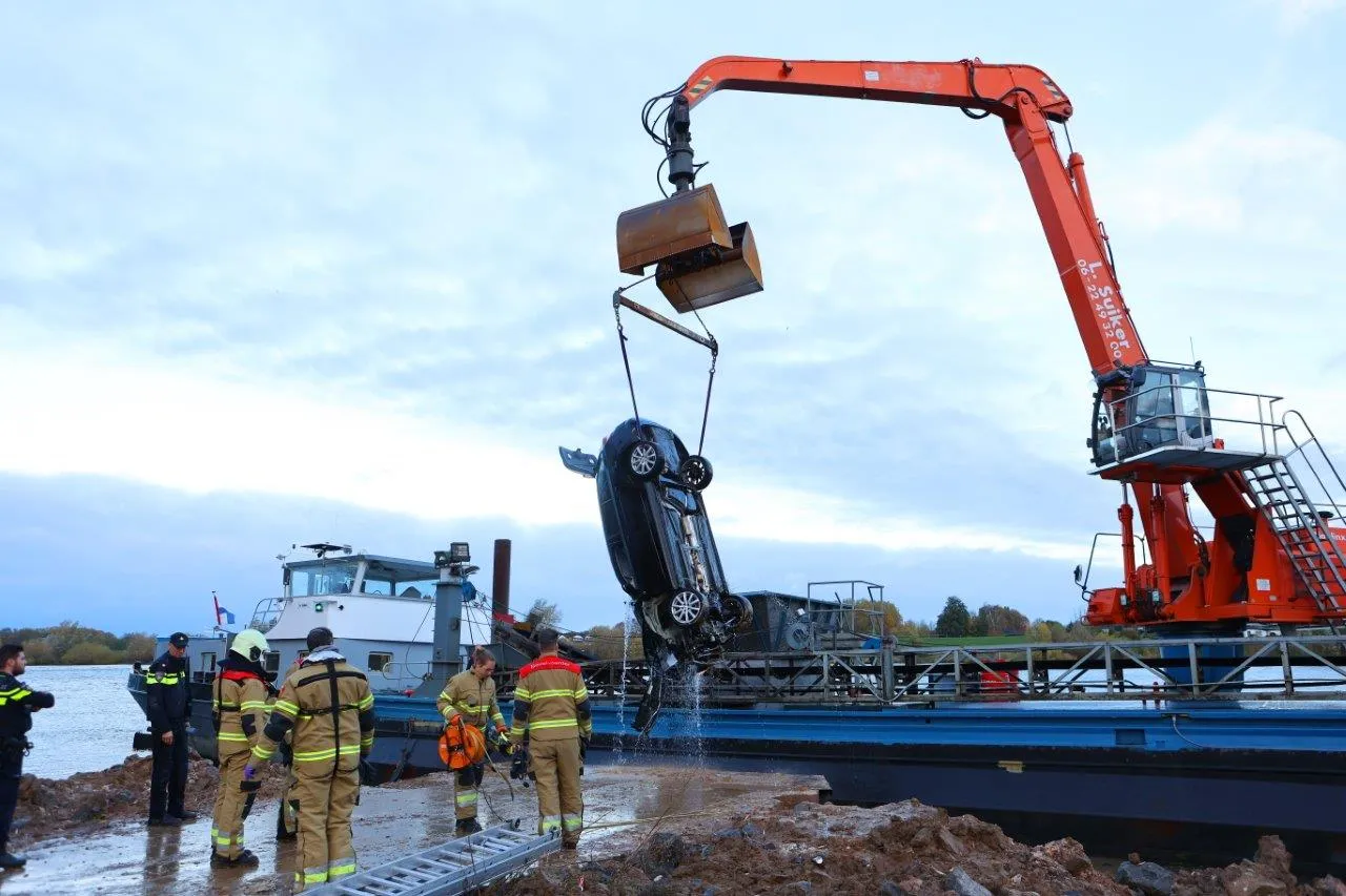 auto te water maas bokhoven 3