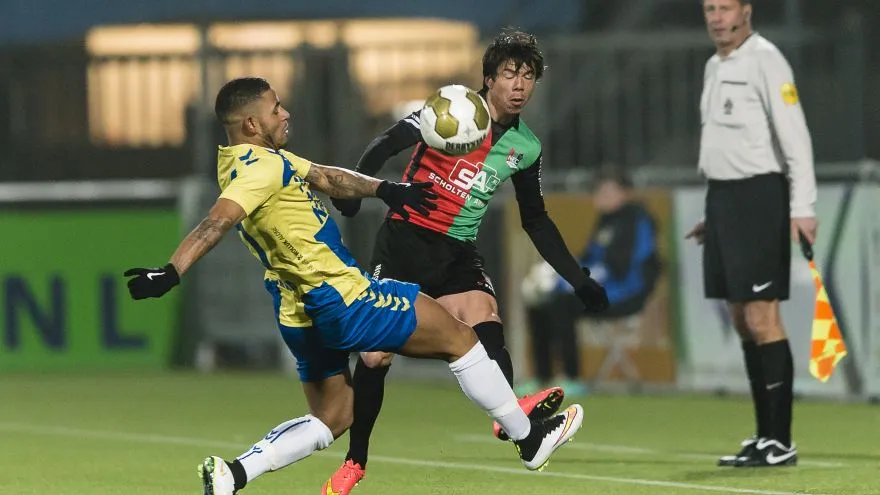 b63875625051fa1dc7a4e33f6f499d11