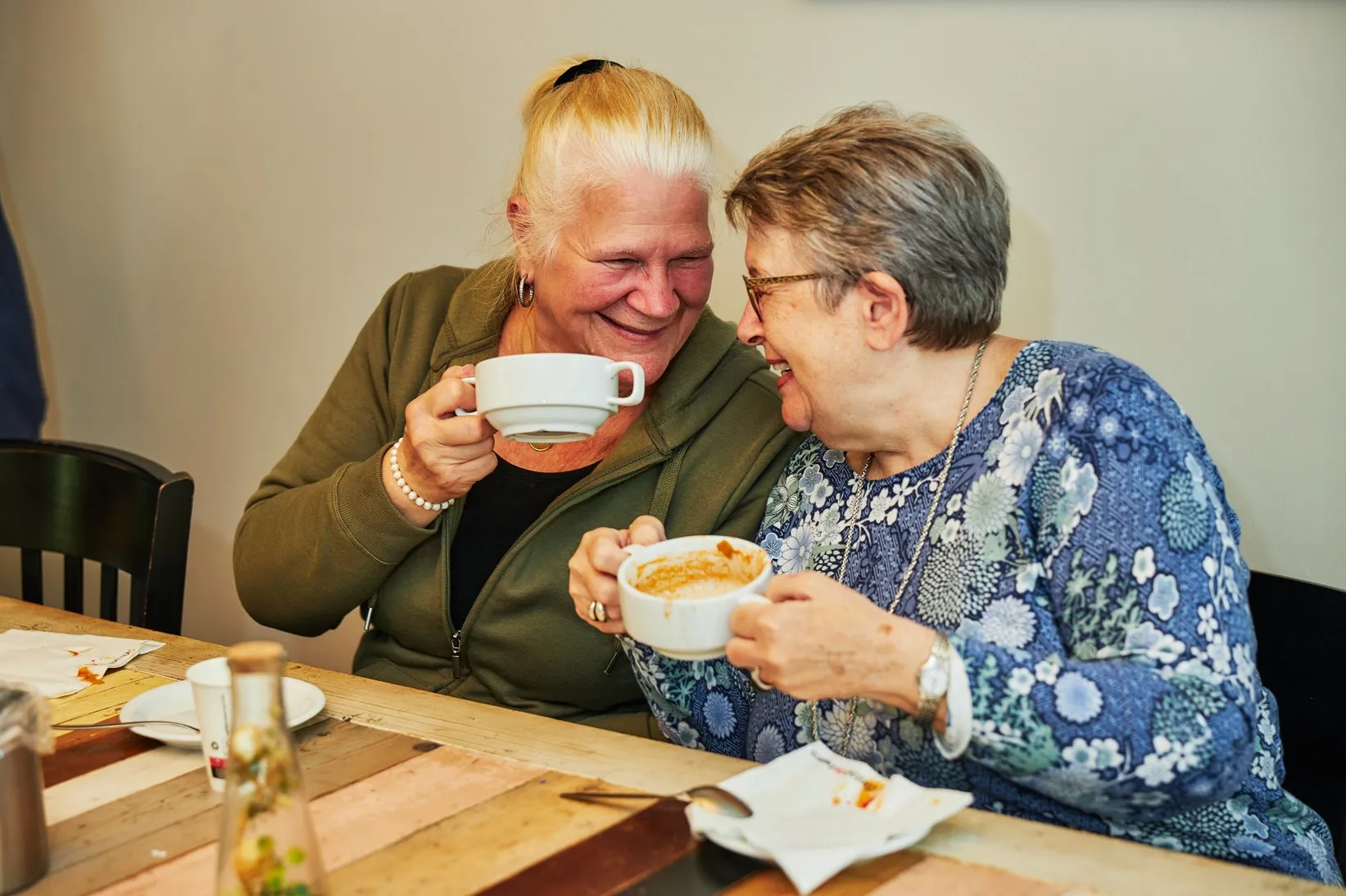 beeld pb 221206 warmtedagen de mand bijeen