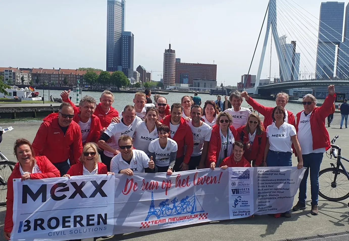 da6c64dd 49a9 4895 8aae e309f154e133