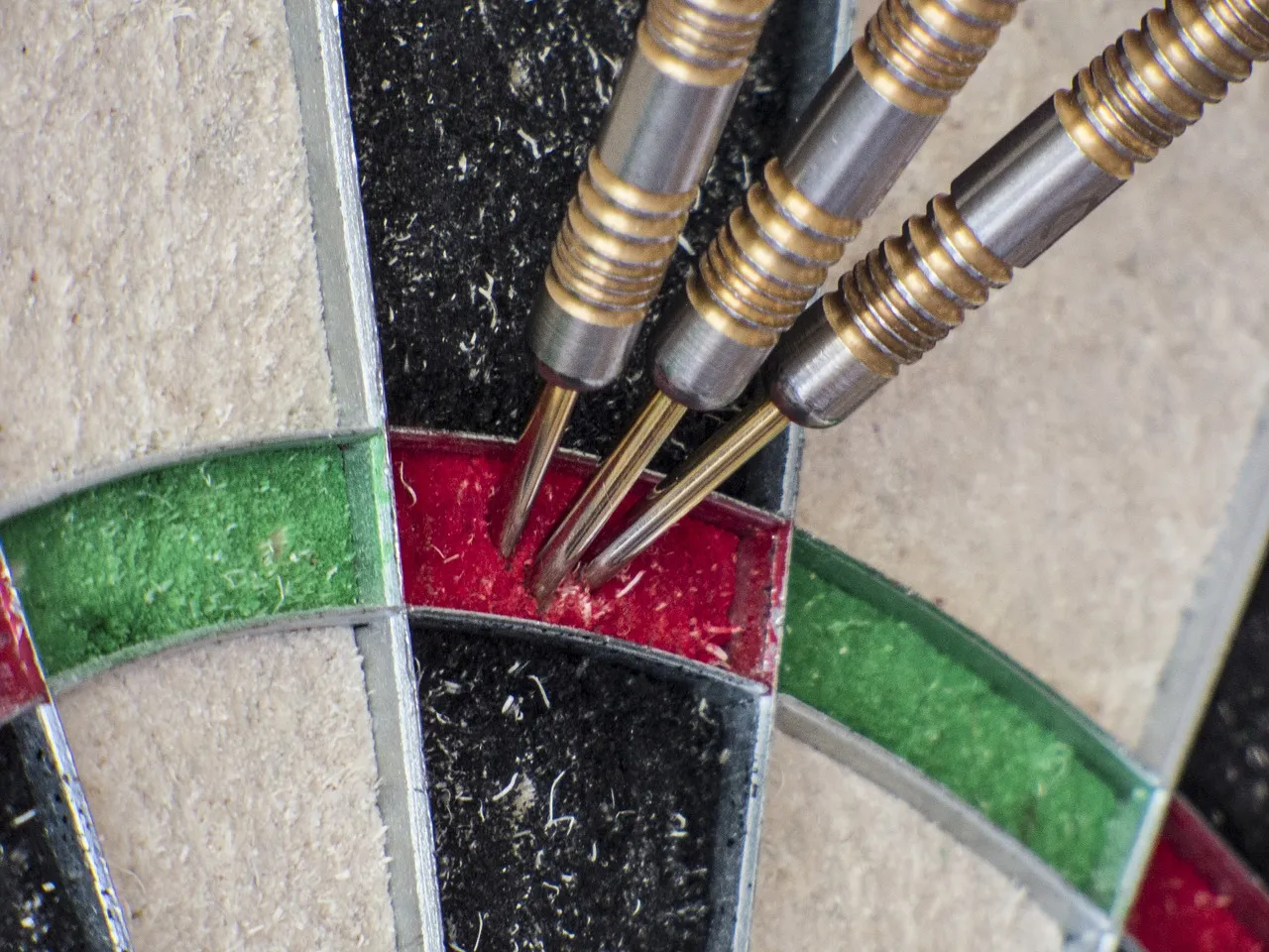 dart 1645037 1280