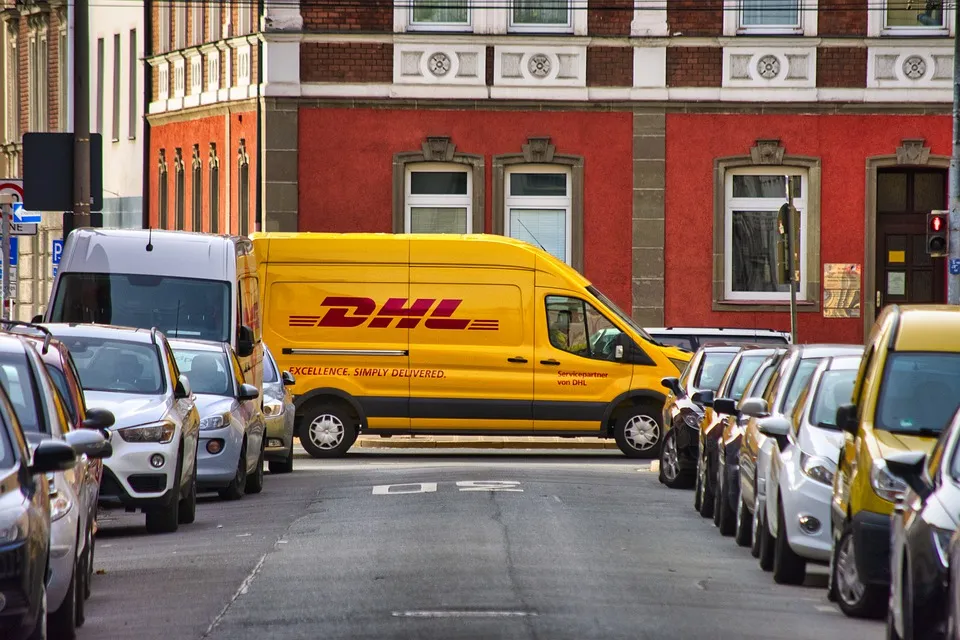 dhl 5739205 960 720