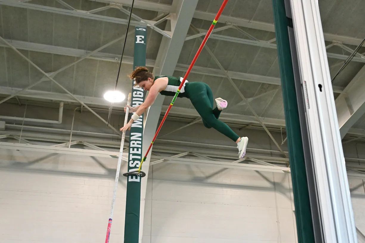 fleur van der linden 385 pole vault emu