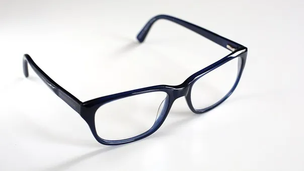 glasses 1381196 340