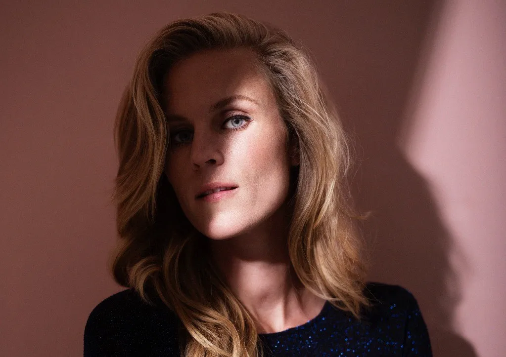 lonneke dort allemaal of niemand vierkant copyright joshua bakarbessy 21