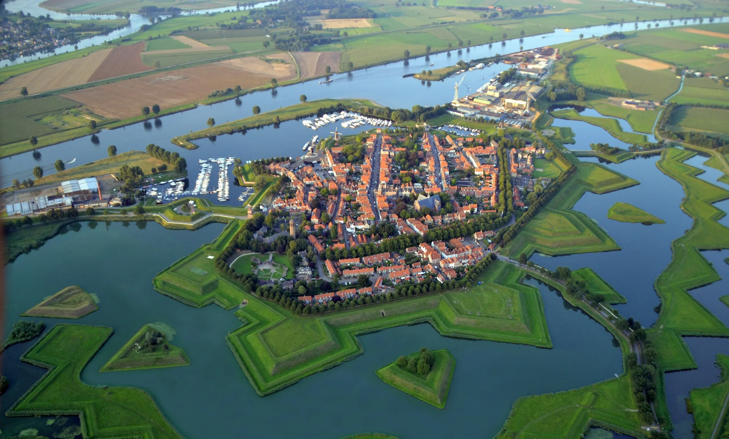 luchtfoto heusden