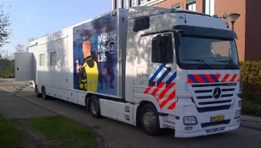 mobile media lab 915x518 1