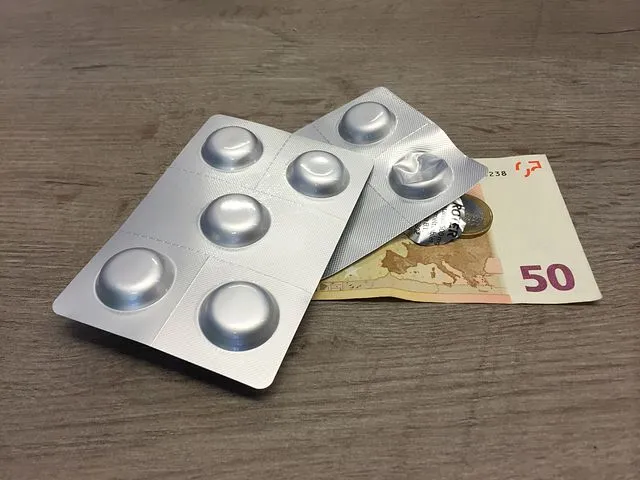 money 1270332 480