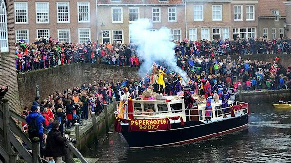 q2gk76vcibqiqgir6xh90klwm pepernotenboot 07