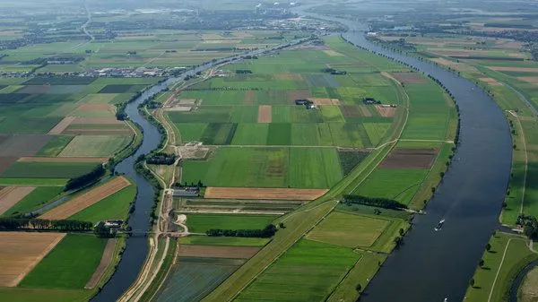 q4dpqd9d8e94ojz1hk5am13km ww140815 polder