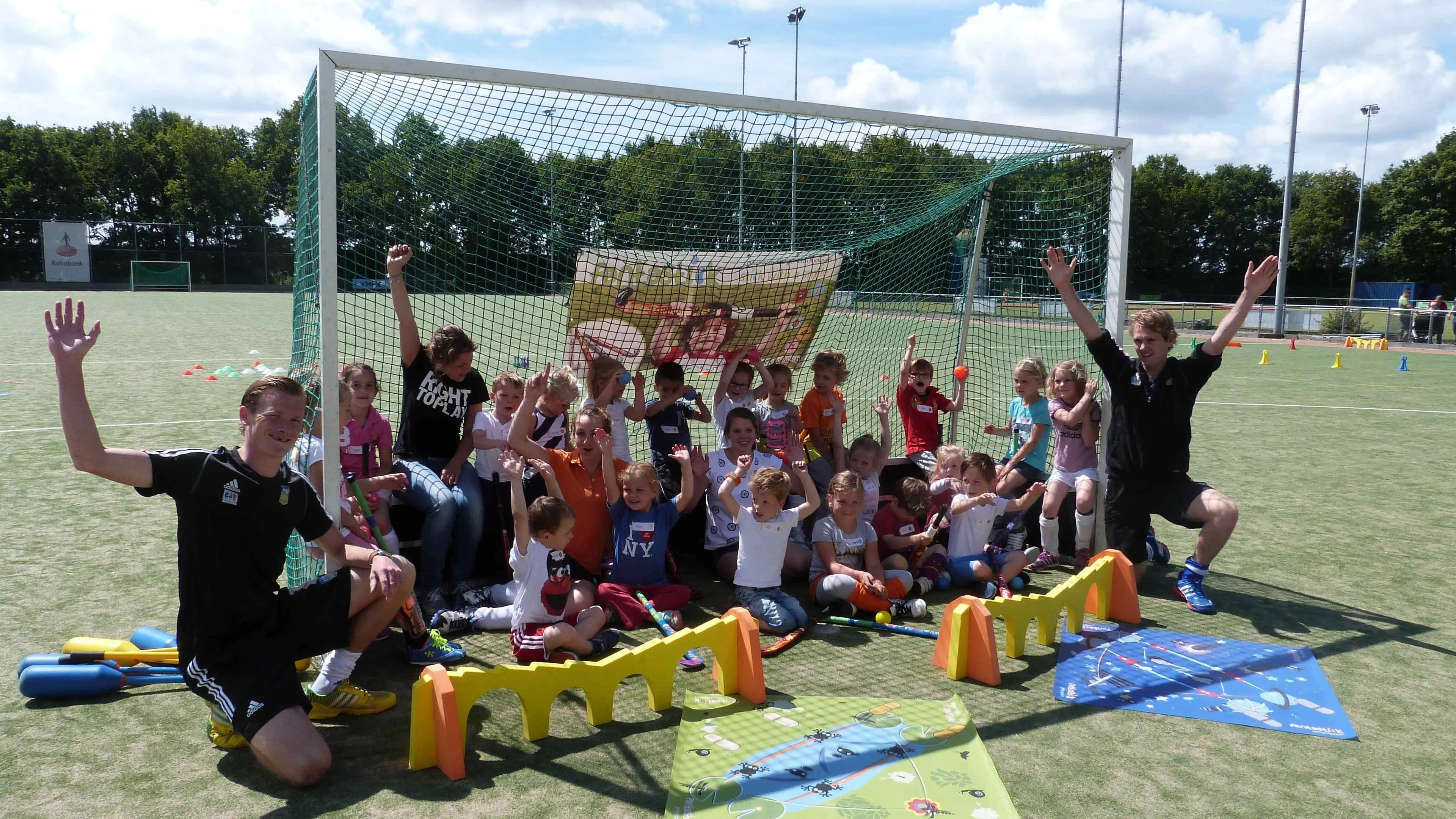 r2ulo3tqtpkksgszsnuwjum9w ww140807 foto persbericht eindclinic