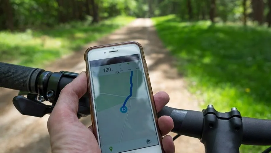 telefoon fiets 915x518