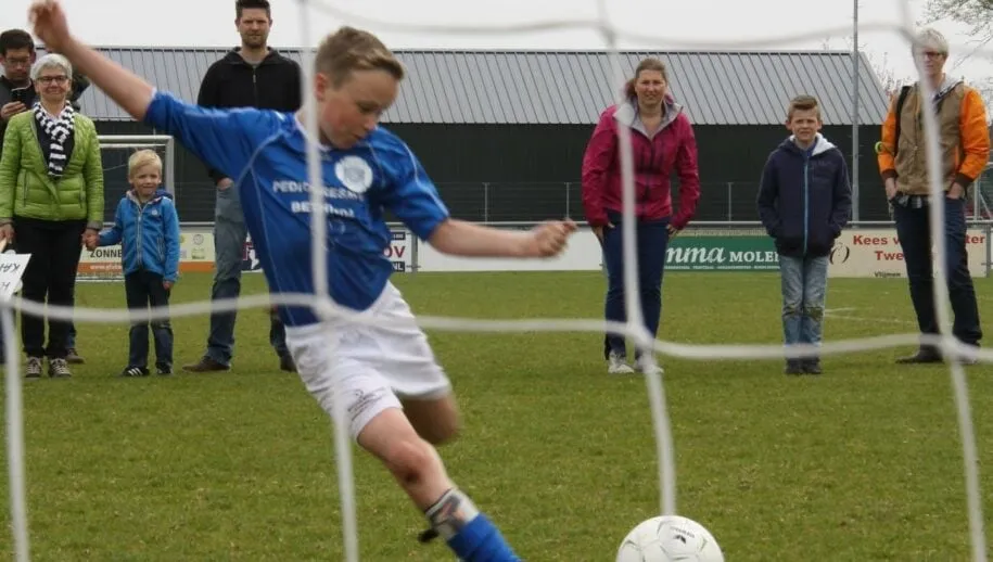 thijs vermeulen vv nieuwkuijk 915x518 1