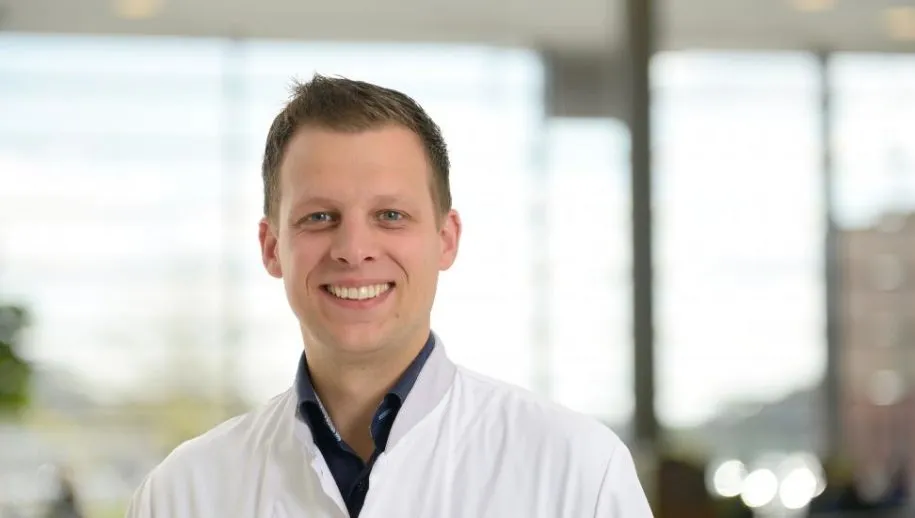 zorgverlener ramon roerdink 915x518