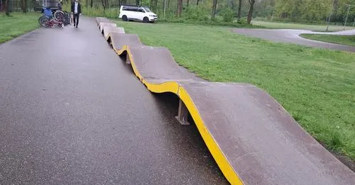 350114477093879511