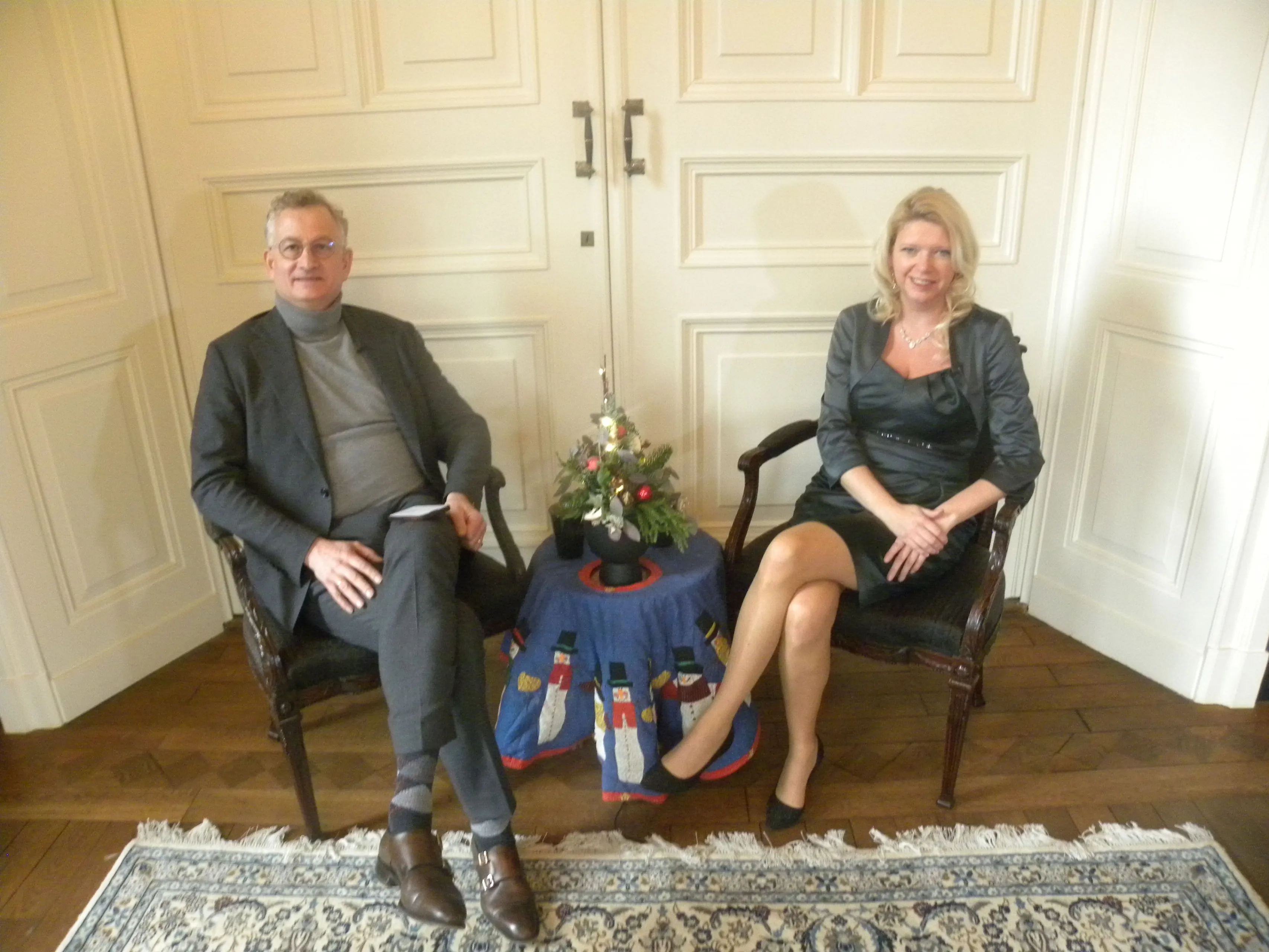 in gesprek burgemeester van heusden willemijn van hees en frederik de bruijne copyright adri eijkemans 2024
