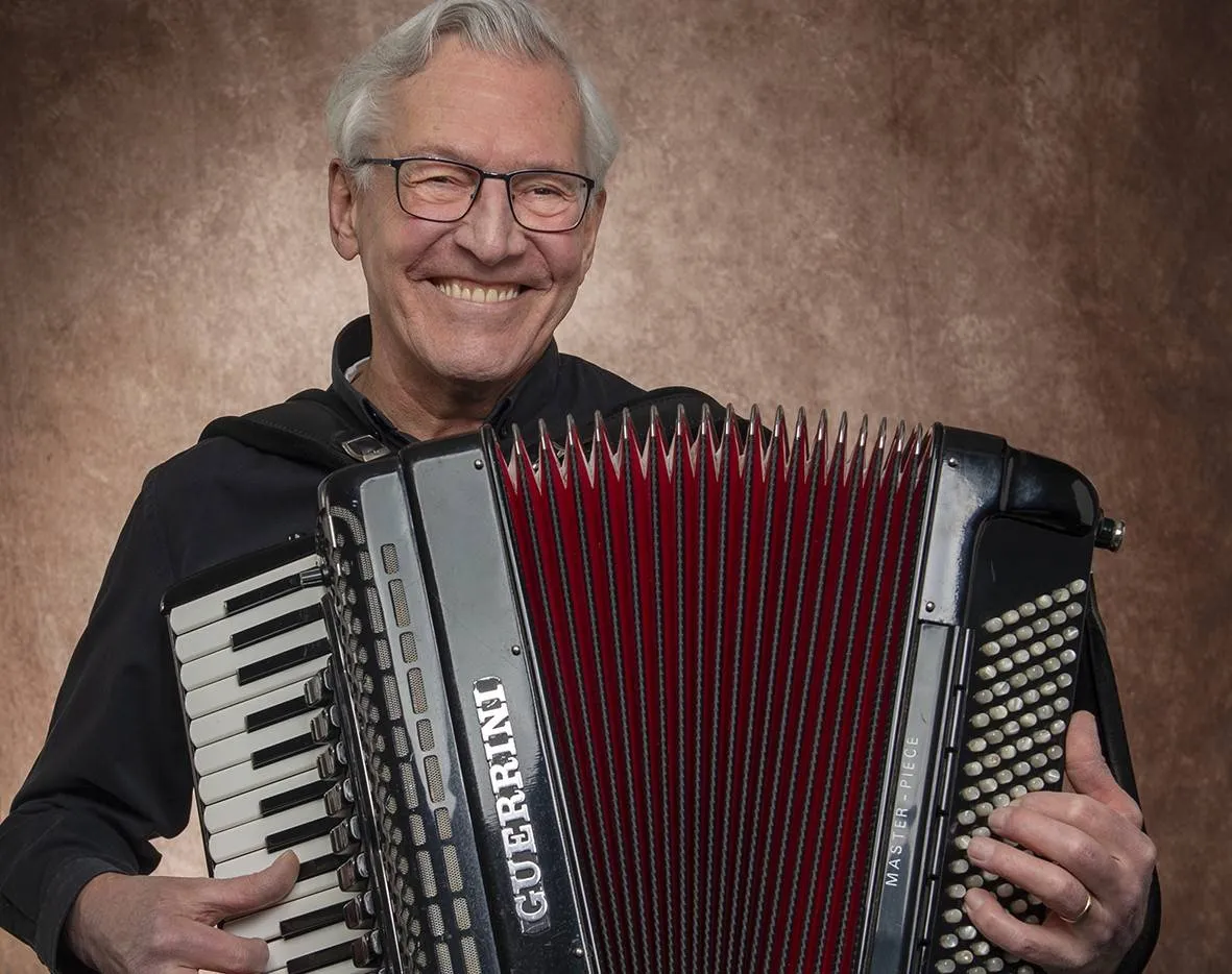 accordeonist zanger hans solo van buul 1