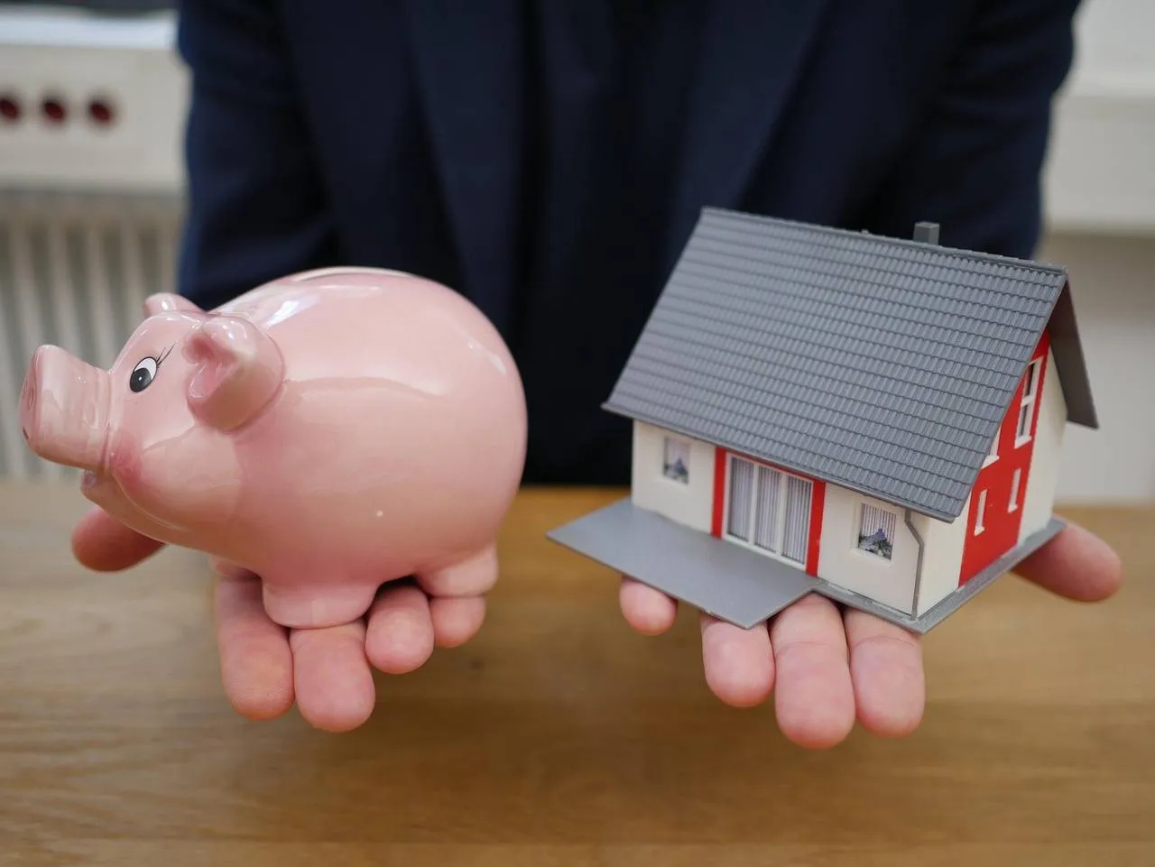 house finance 4503755 1280