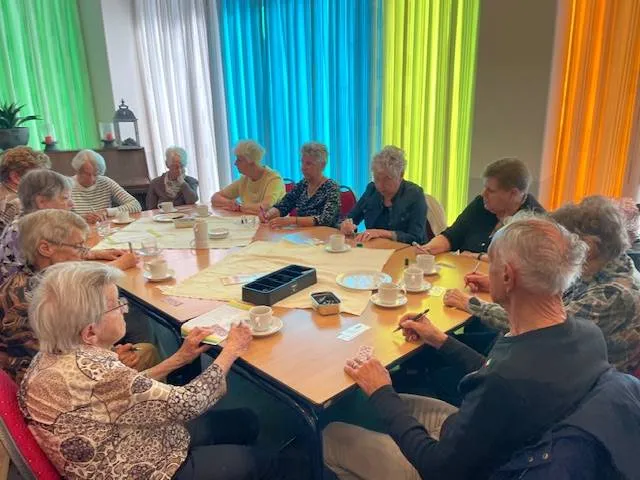 D8BF83A6-C085-4F79-AD43-4D8B23157D03