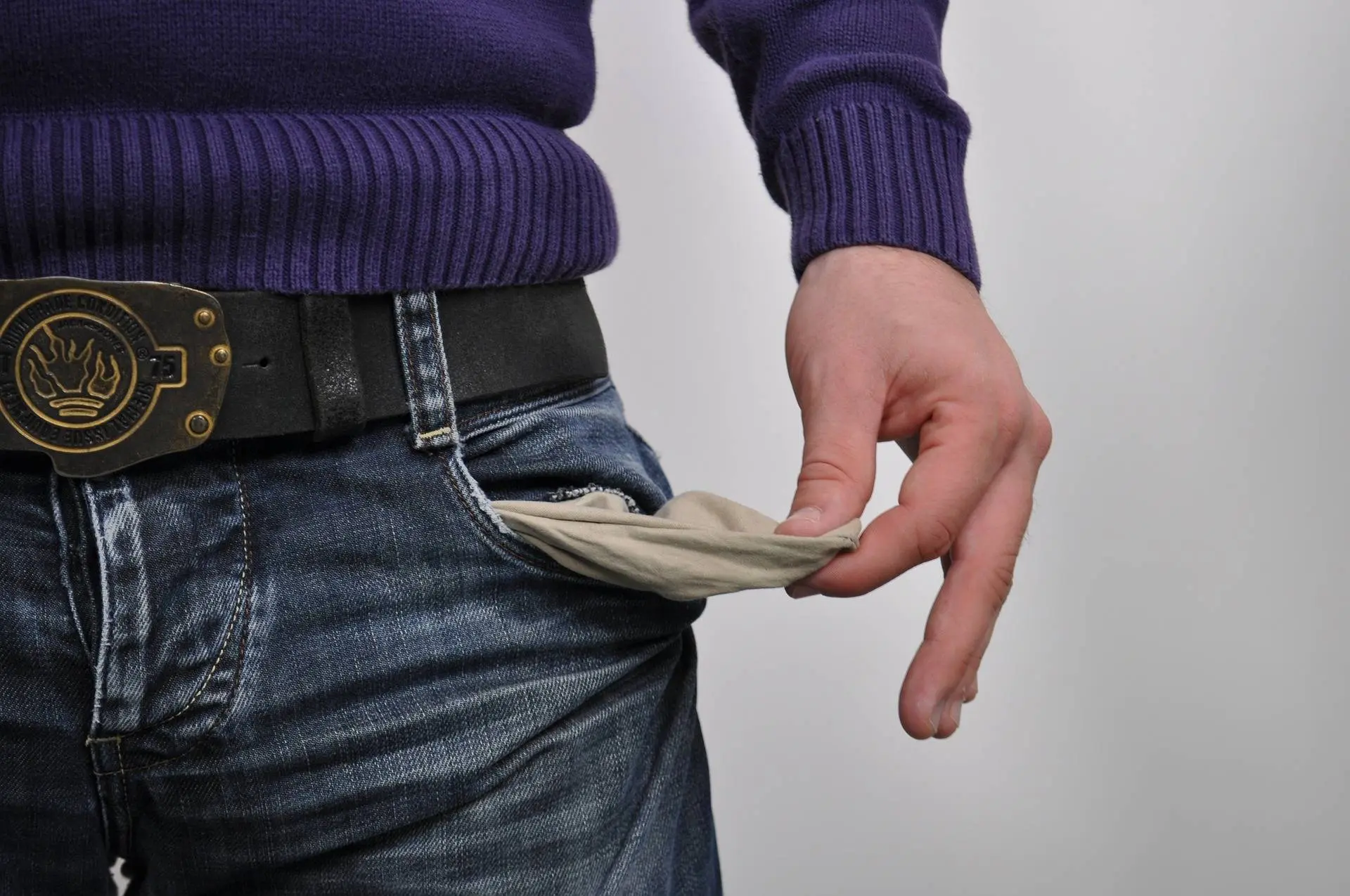 csamhaber-no-money-4865814_1920