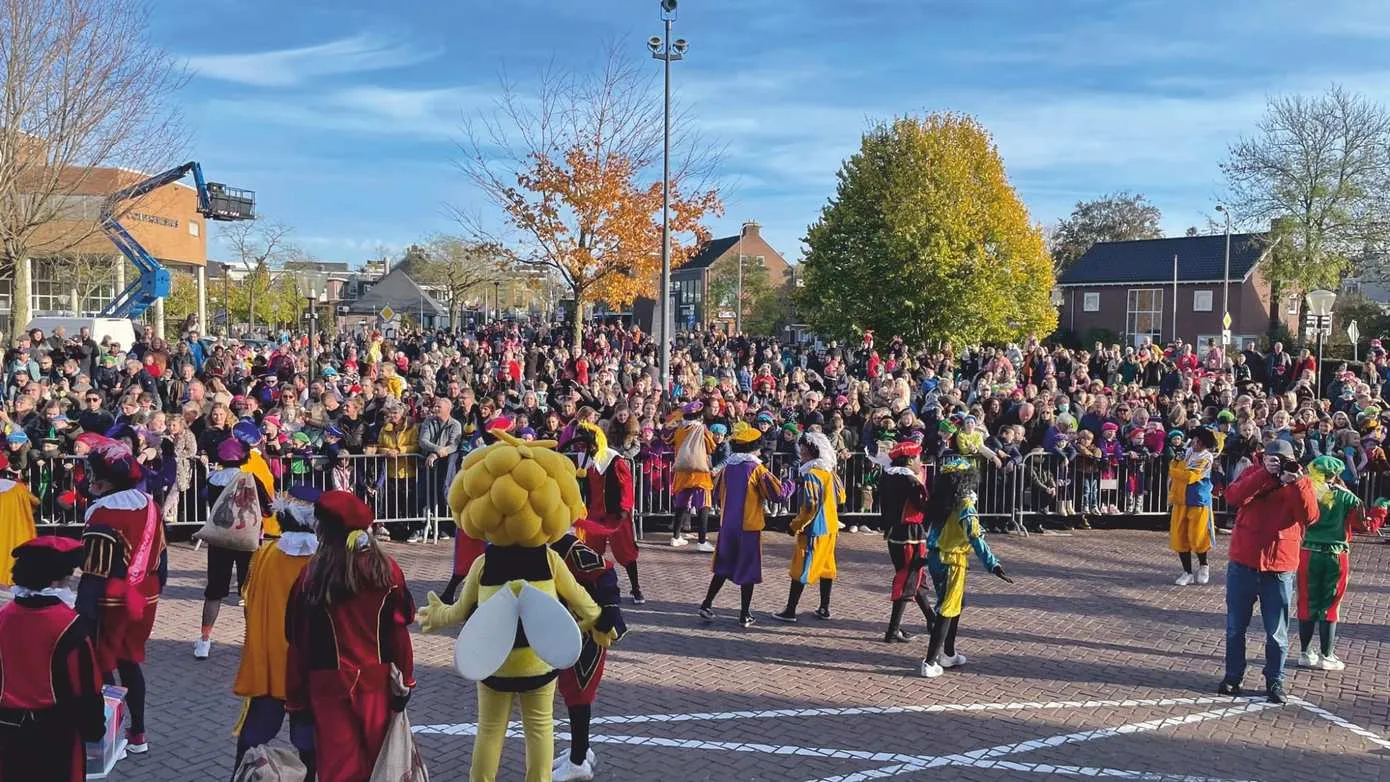 grote drukte bij intocht sinterklaas