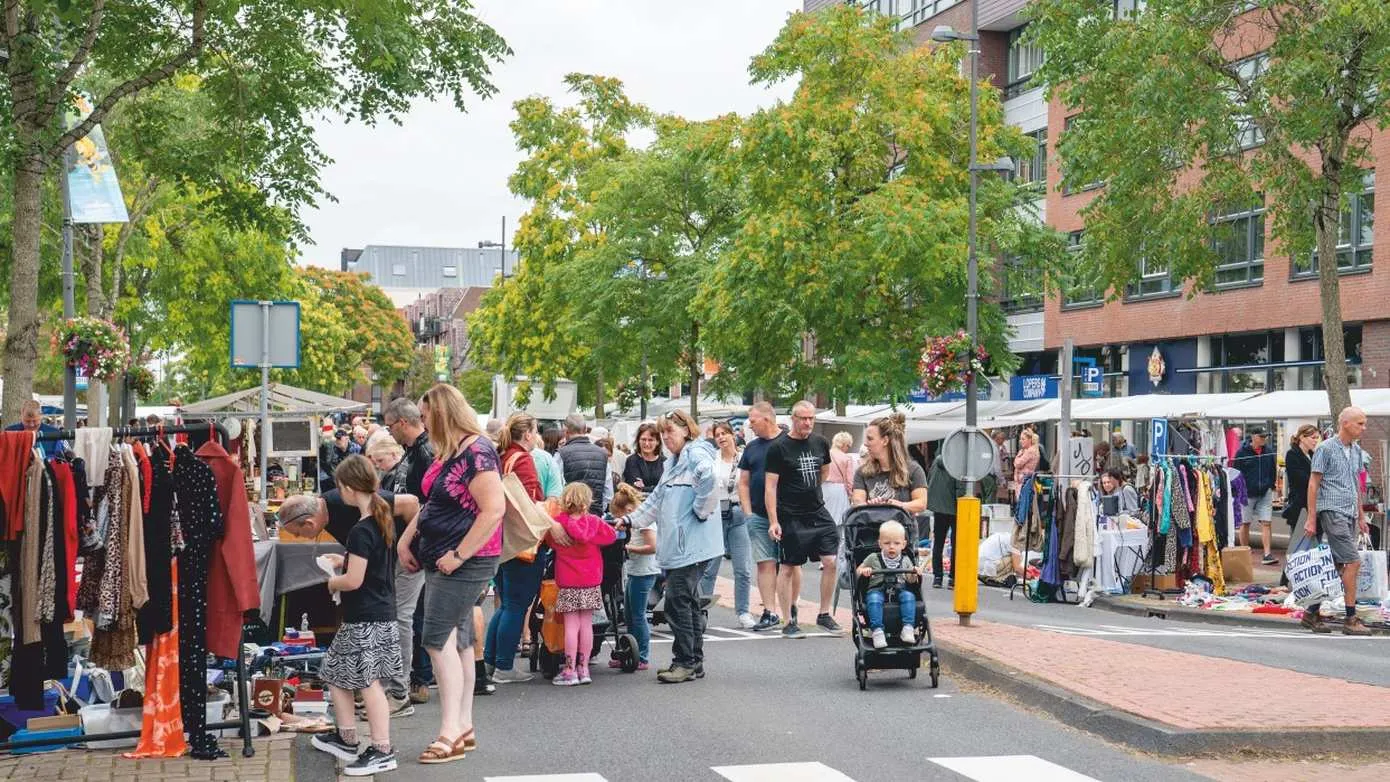 vlooienmarkt schutstraat 2