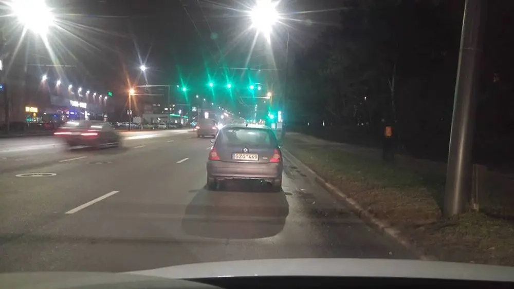automobilis neleistinoje vietoje