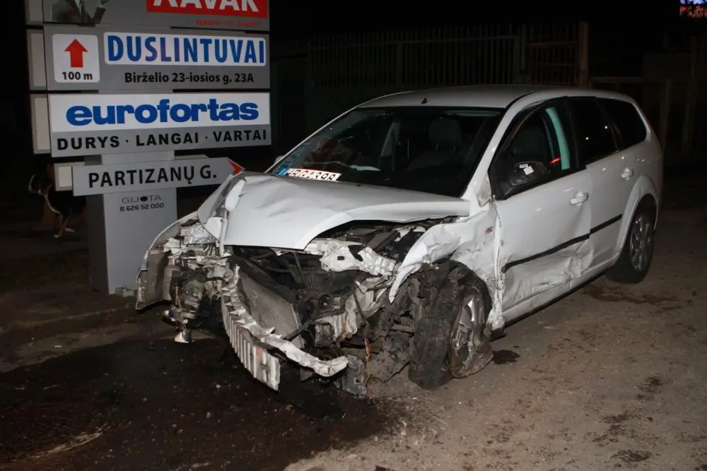 avarija dainavoje