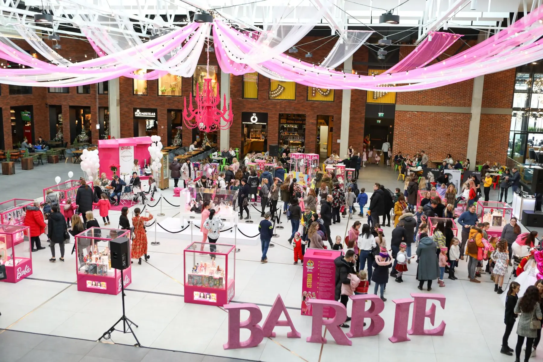 barbie paroda 12