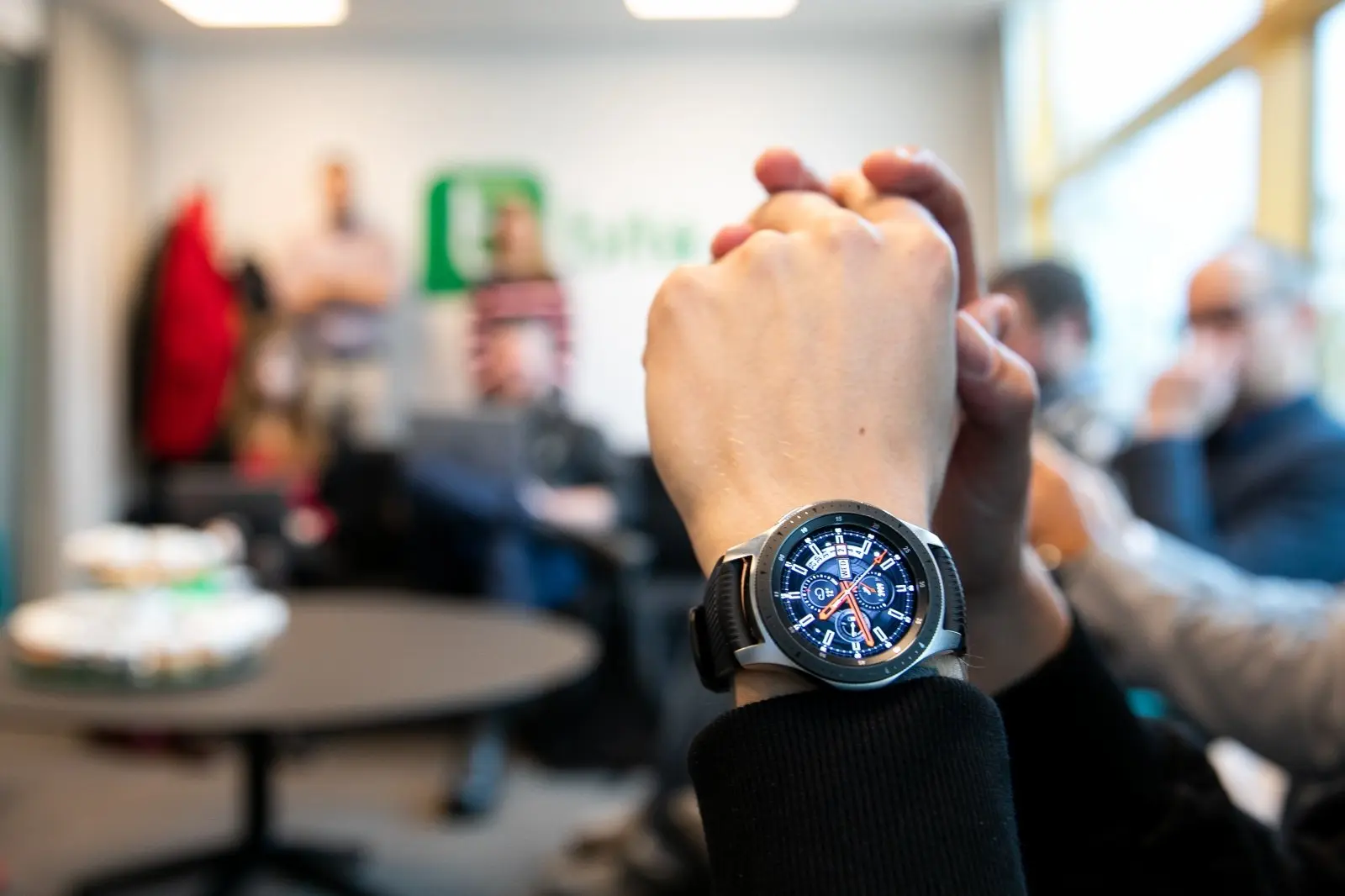 bite lietuva pristate ismaniuosius laikrodzius su esim technologija 82408789