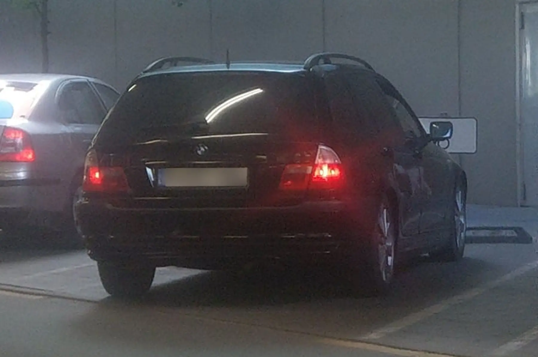 bmw ne5gali7j7 vietoje