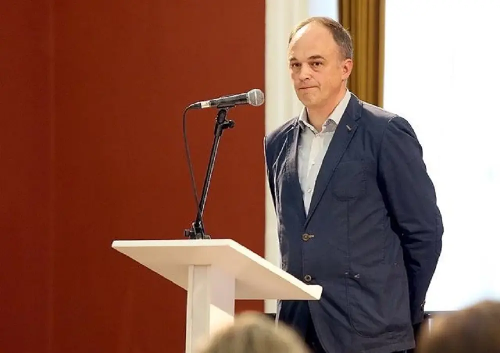 ces 1