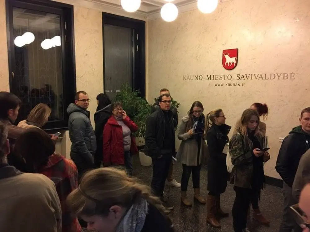 eils iankstinio balsavimo metu 09