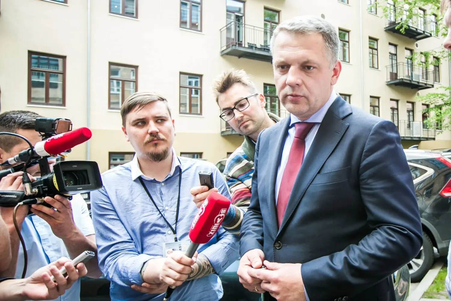 emasiulio komentarai 2