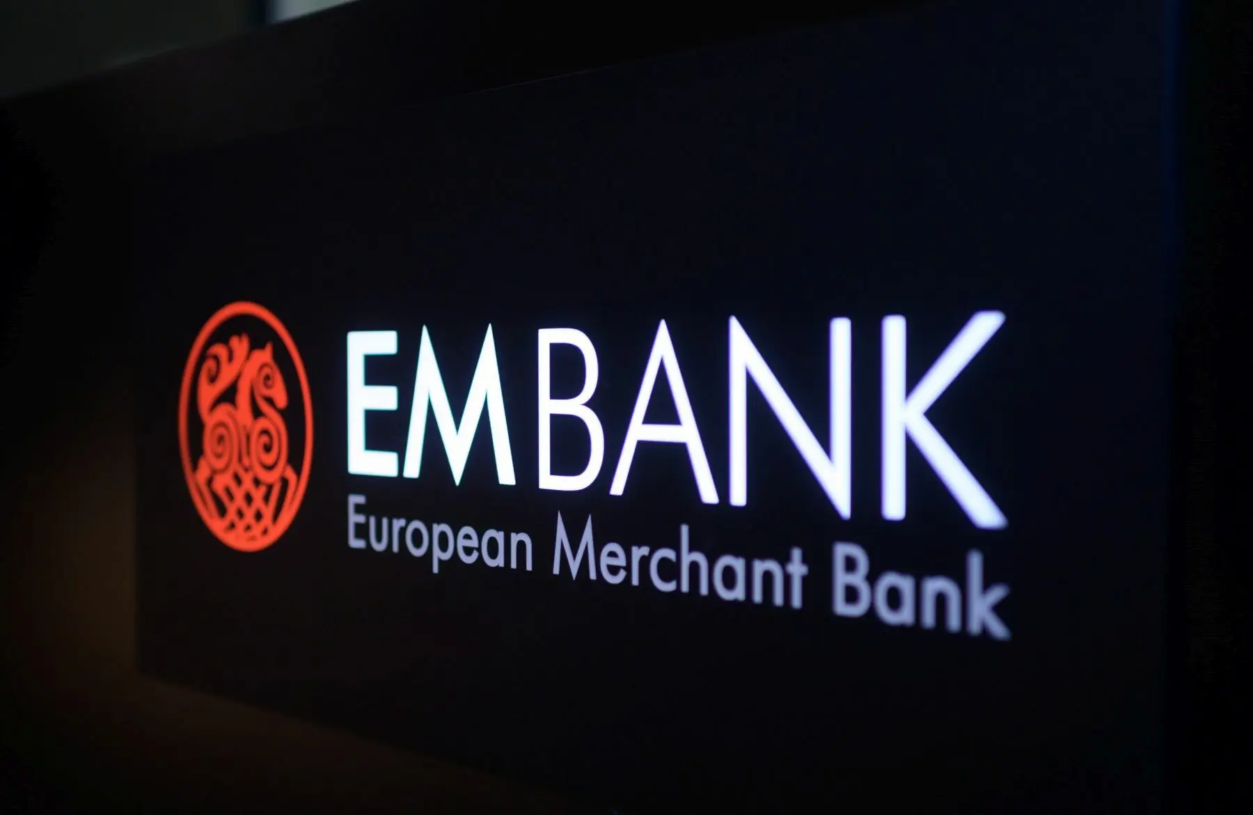 embank