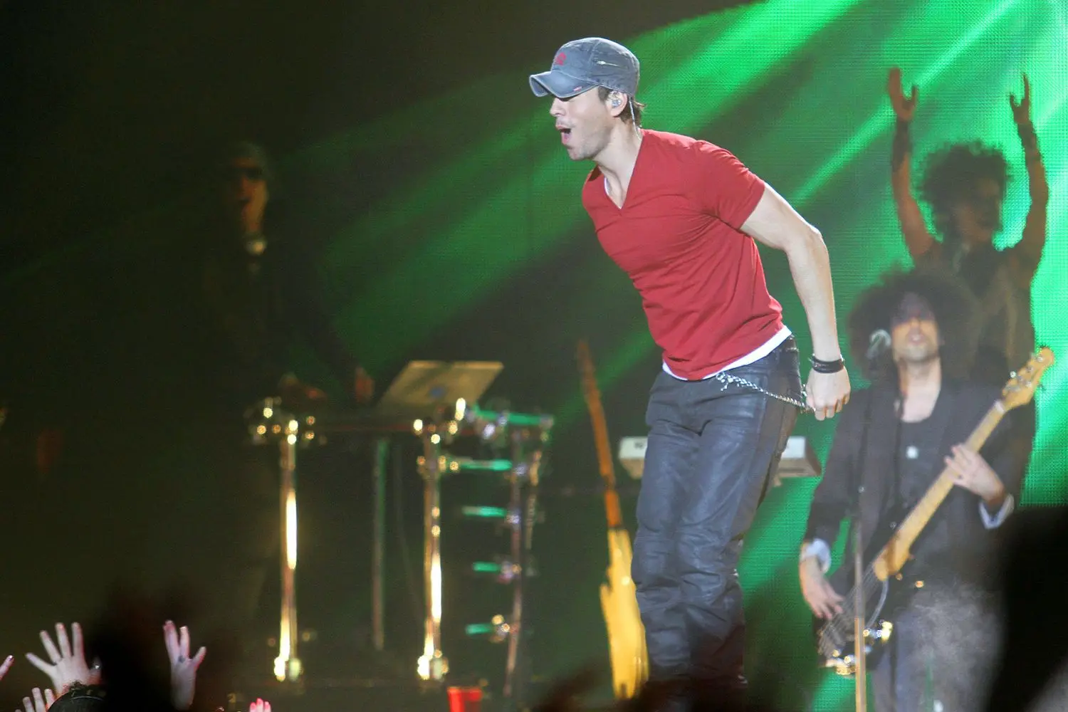 enrique iglesias kaune 10