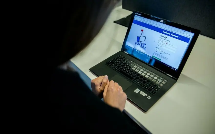 facebook 75540105