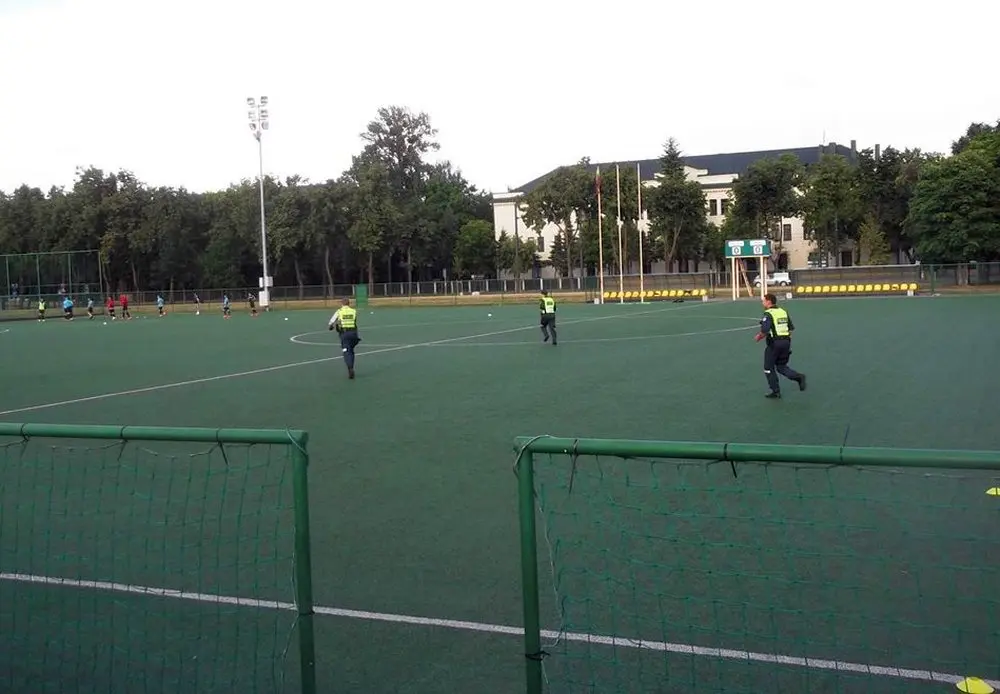 futbolas 4
