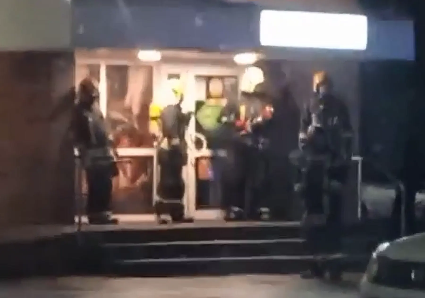 gaisras iki parduotuveje
