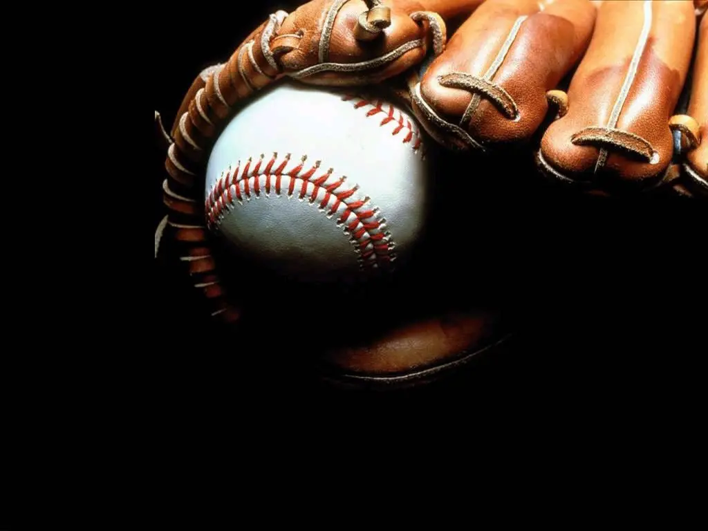 guante y pelota de bisbol