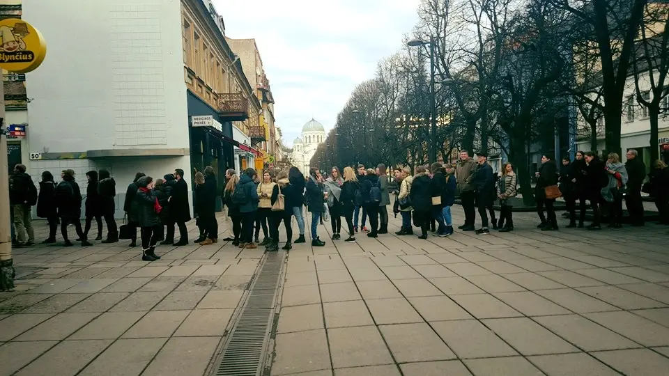 kino seans nusidriesk eil