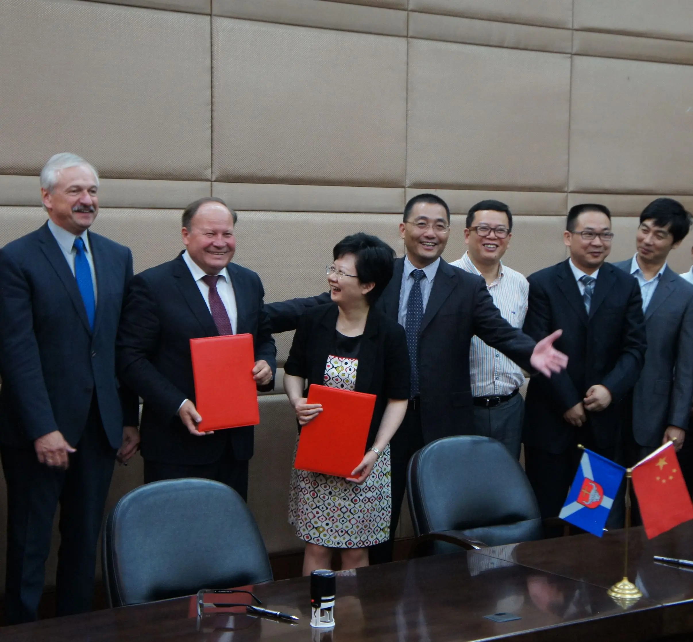kio ministras egustas kauno rajono meras vmaknas ir dziaano mer xu qing