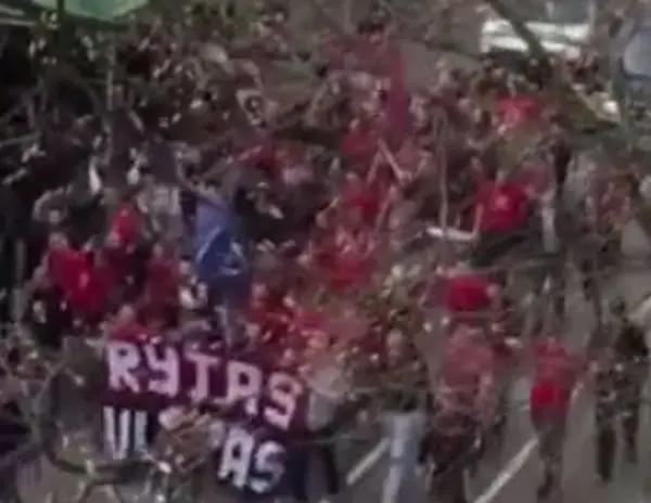 lrytas