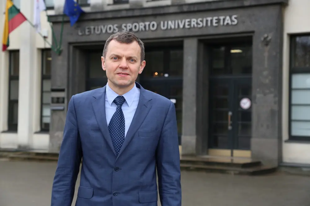 lsu rektorius daktaras aivaras ratkeviius