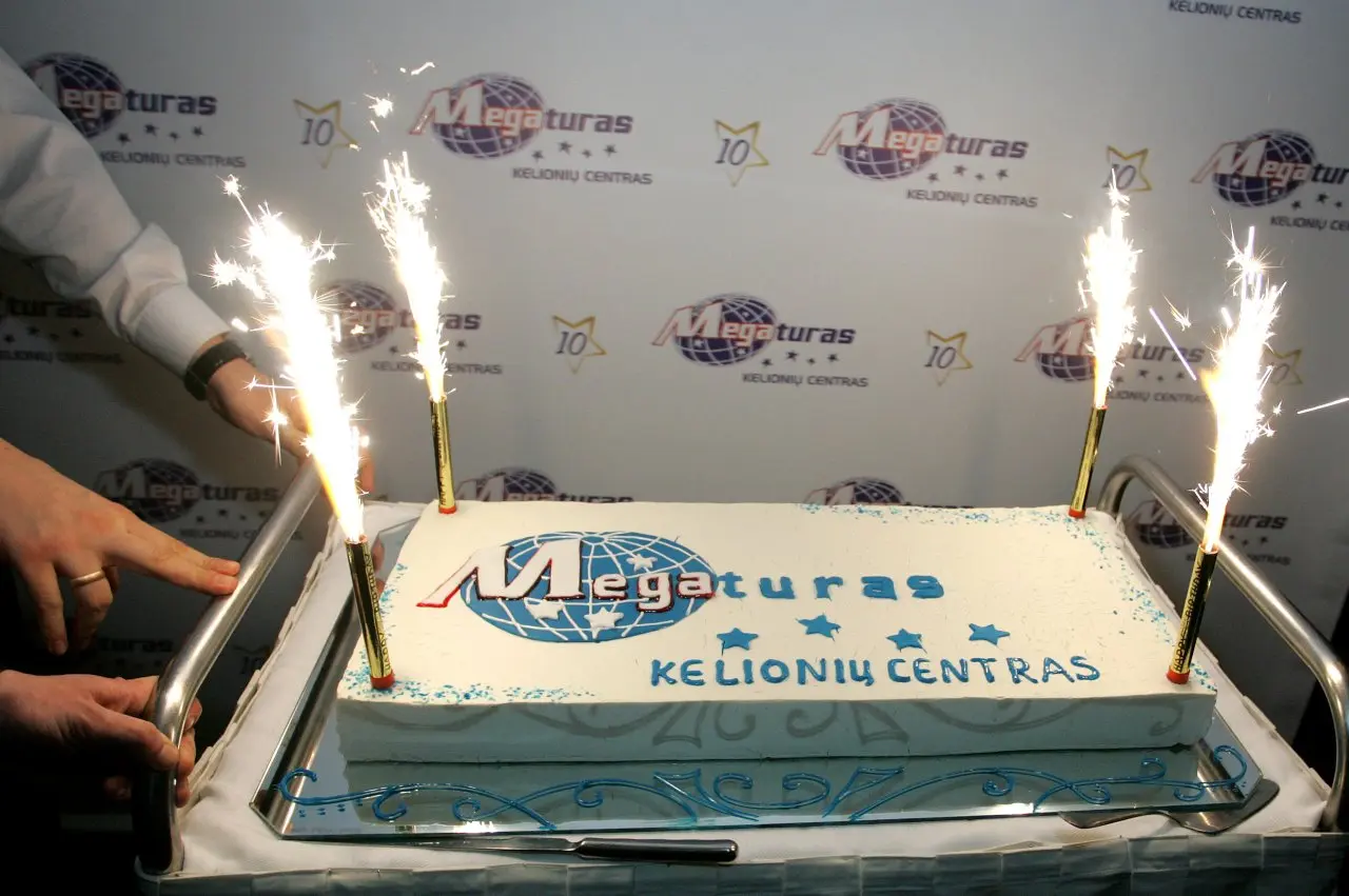 megaturo 10 ojo gimtadienio akimirkos 01