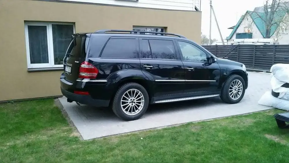 mercedez benz 01