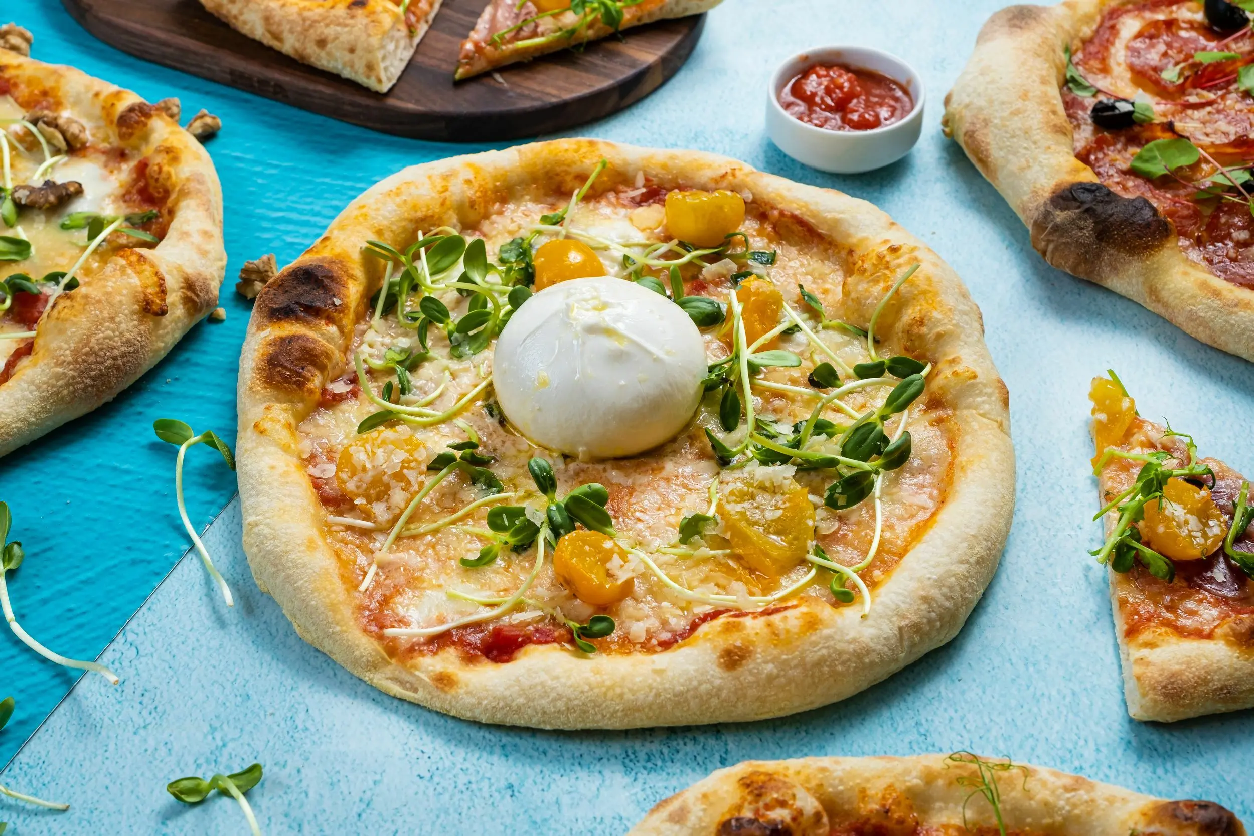 mikis pizza list