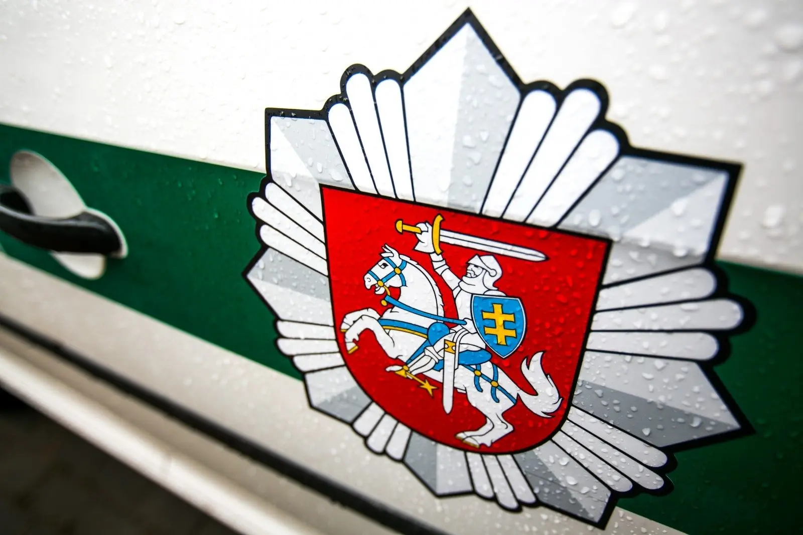 nauji policijos automobiliai 73924662