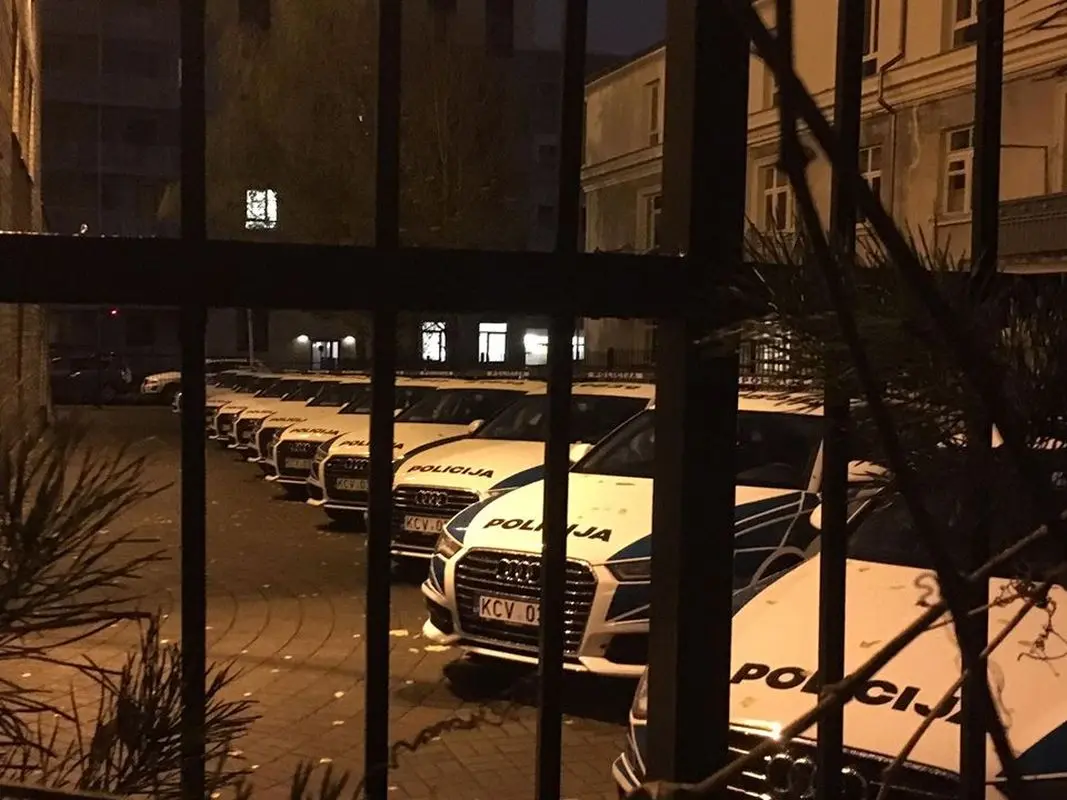 nauji policininku automobiliai